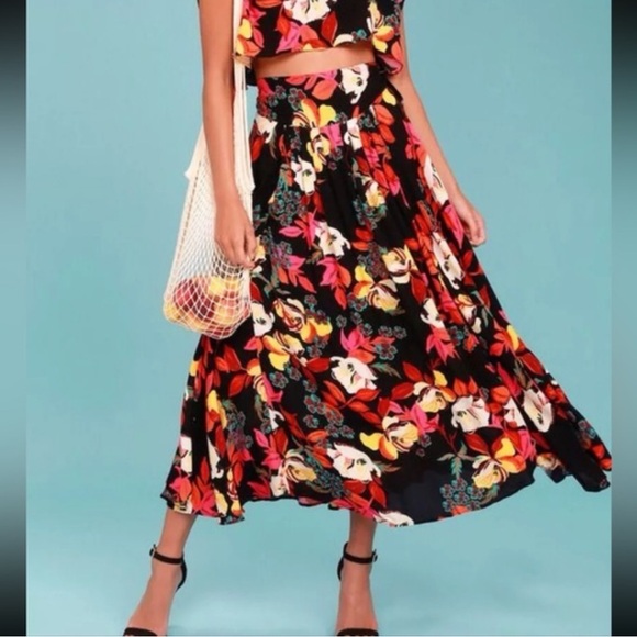FREE PEOPLE SKIRT - Picture 1 of 4